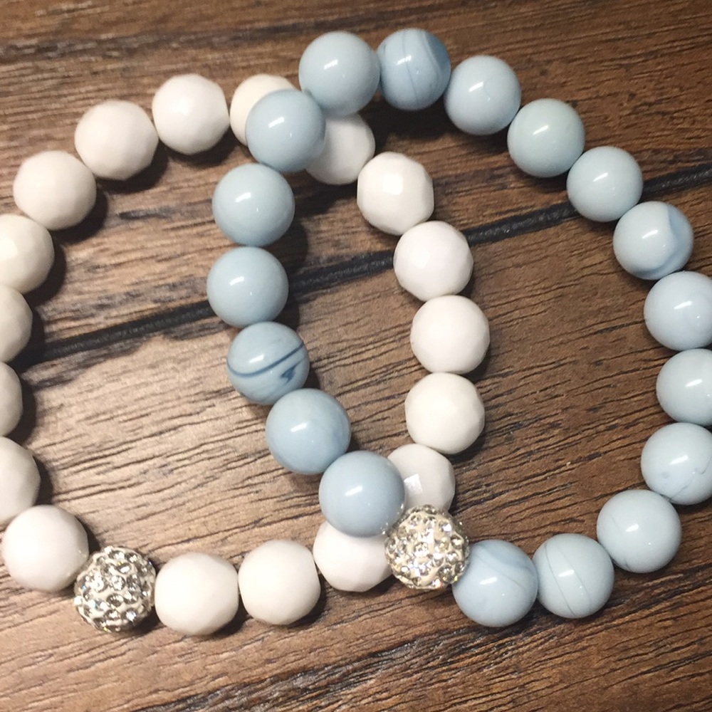 Glass bead bracelets - Picture 3 of 3